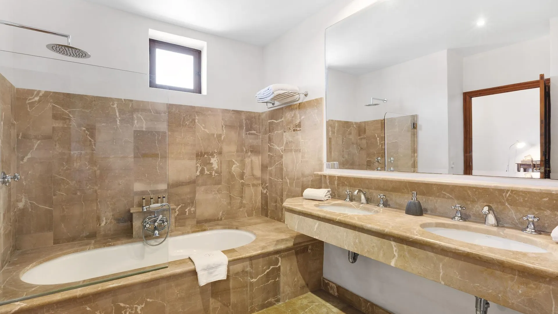 Country house Torrent Fals Santa Maria del Cami